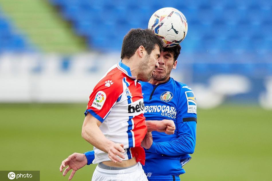 نوتينغهام فورستتاريخ عريق ومستقبل مشرق في عالم كرة القدم