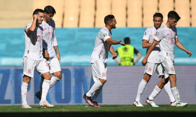 مباشرة مباراة ليفربولترتيب الدوري الإنجليزي الممتاز وتأثيرها على المنافسة