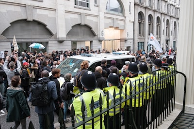 الوظائف الرئيسية للنقود في الاقتصاد الحديث